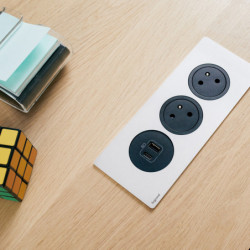Incara Disqin zásuvka a USB nabíjačka biela | smartparts.sk